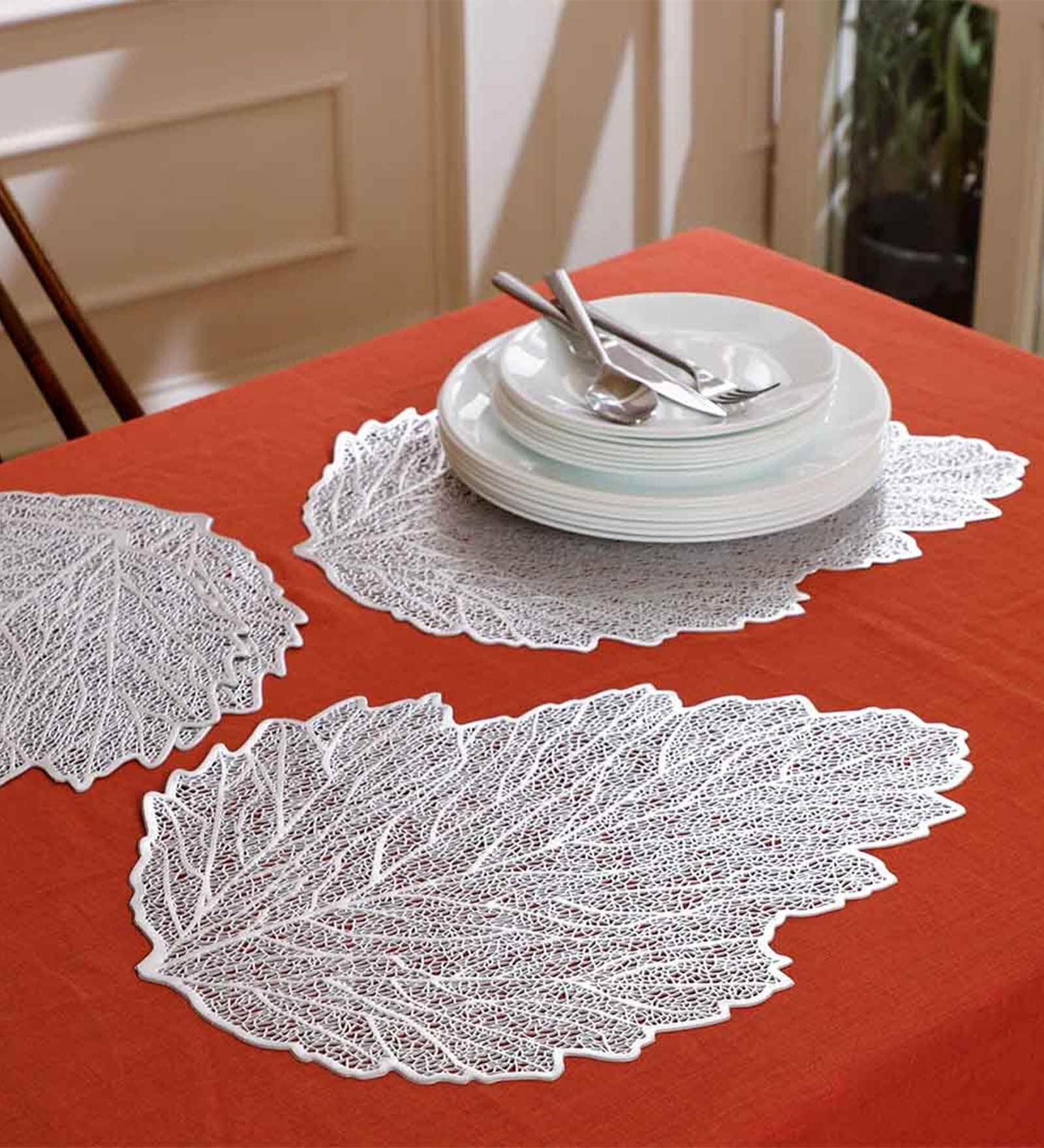 Silver Alyssa Leaf Shaped Textured PVC Dining Table Placemat