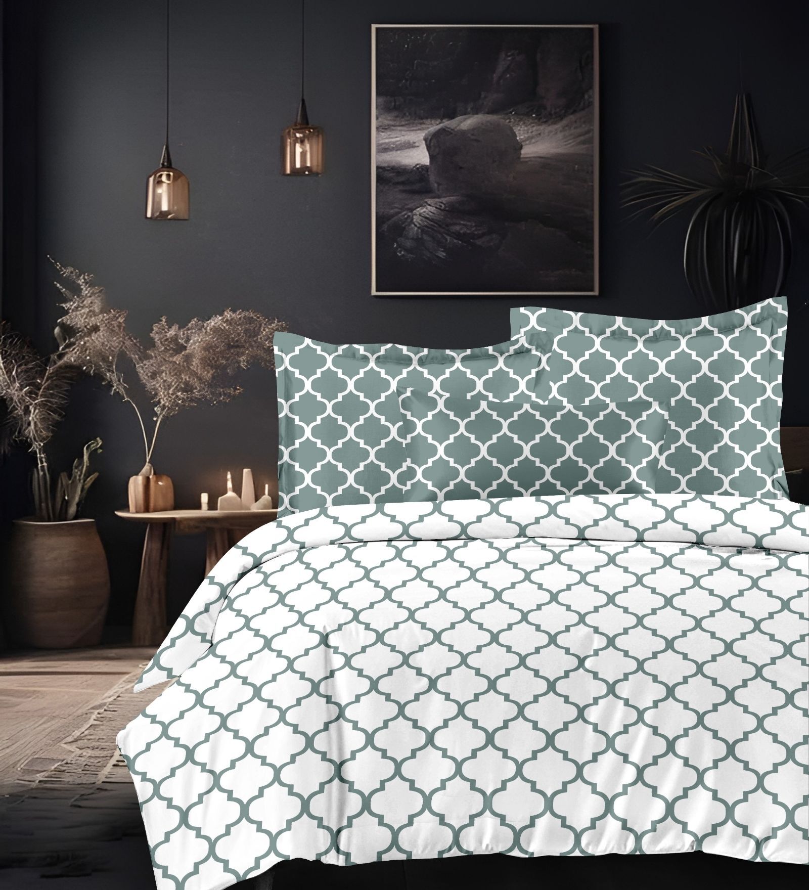 Green Cotton Pritned 300TC Super King Bedsheet with 2 Coordinate Pillow Covers