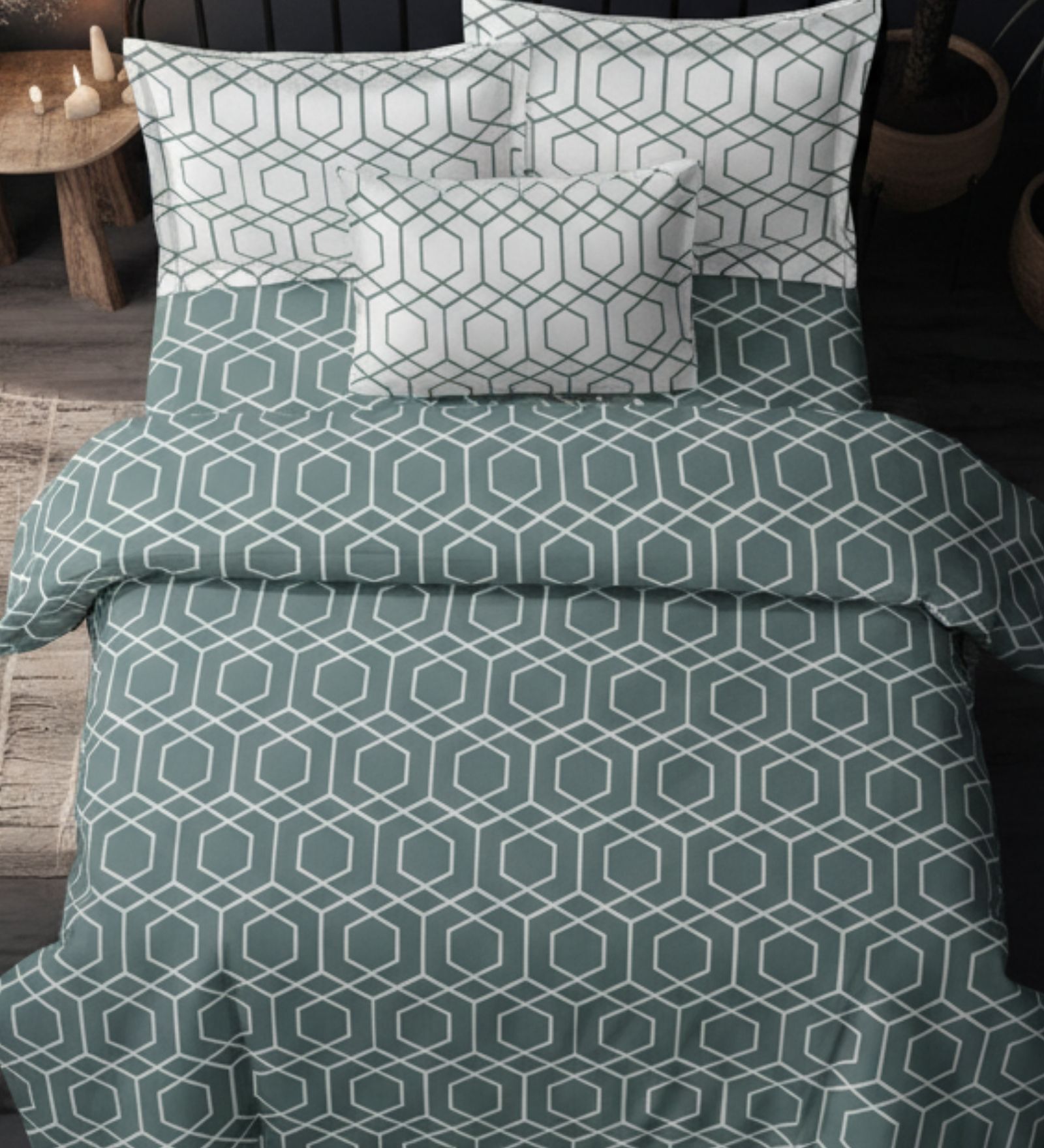 Green Cotton Pritned 300TC Super King Bedsheet with 2 Coordinate Pillow Covers