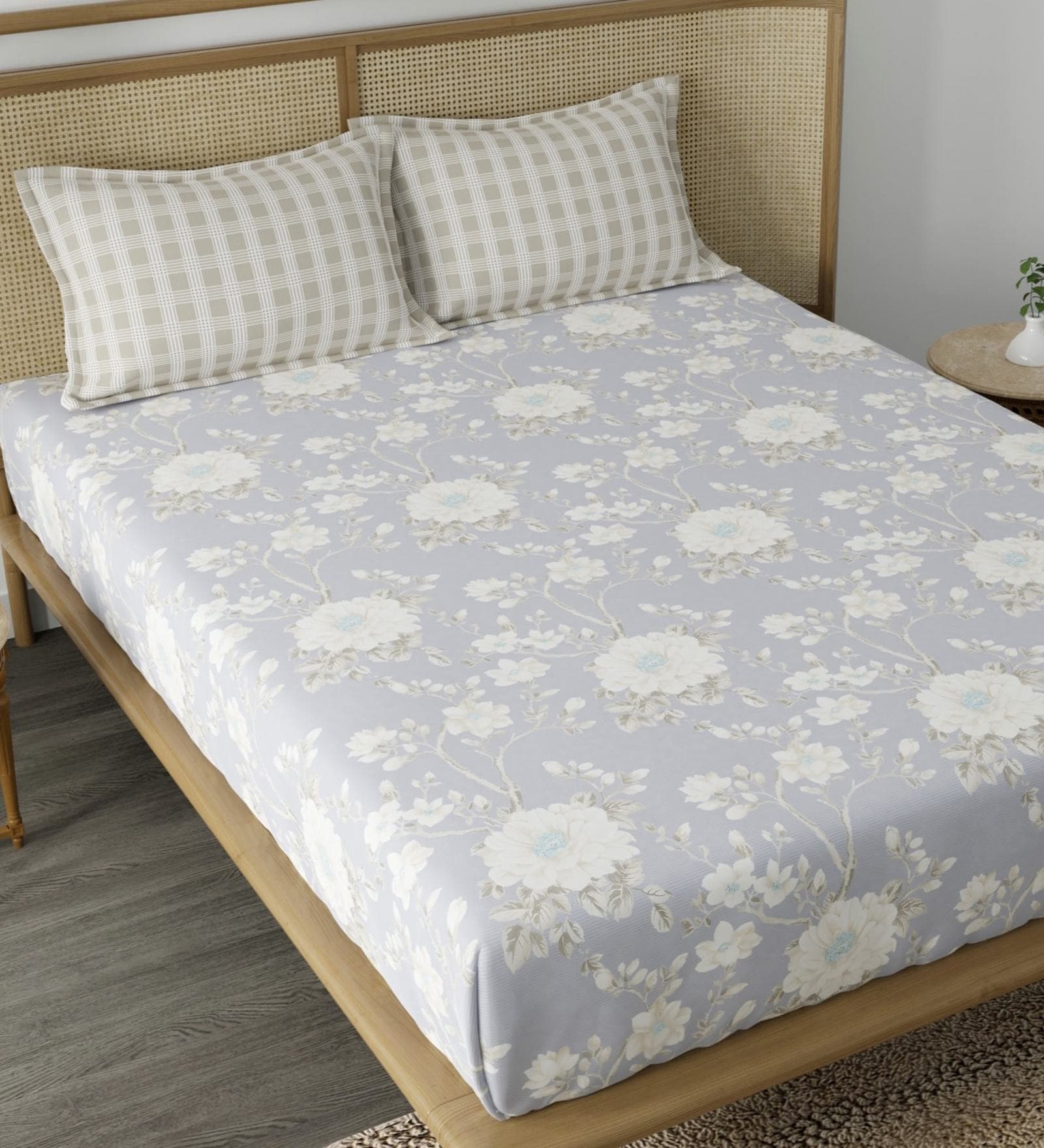 Grey Floral 210 TC Microfiber Double King Size Bedsheet With 2 Pillow Covers
