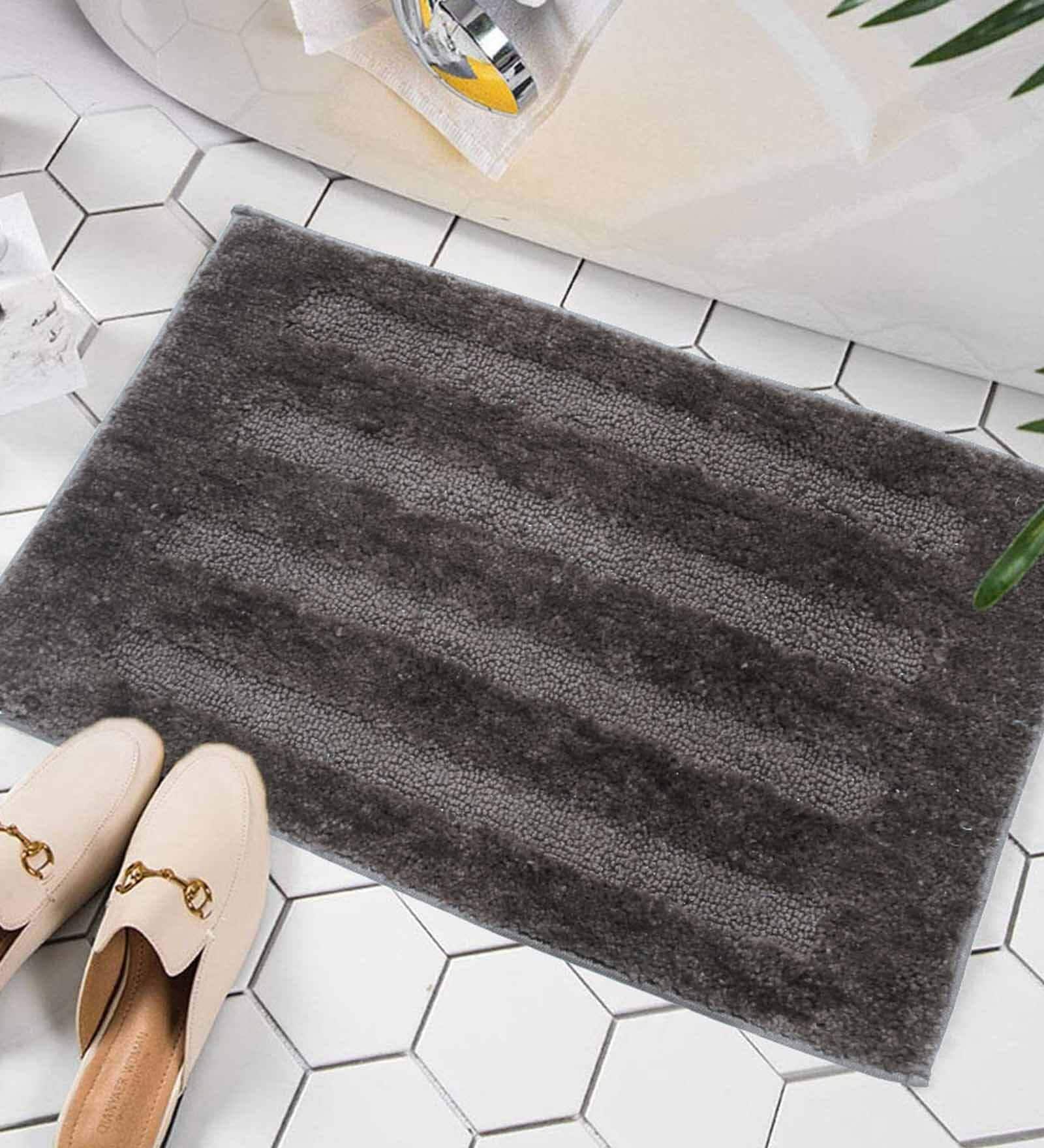 Grey Geometric Microfibre 24x16 Inches AntiSkid Bath Mat