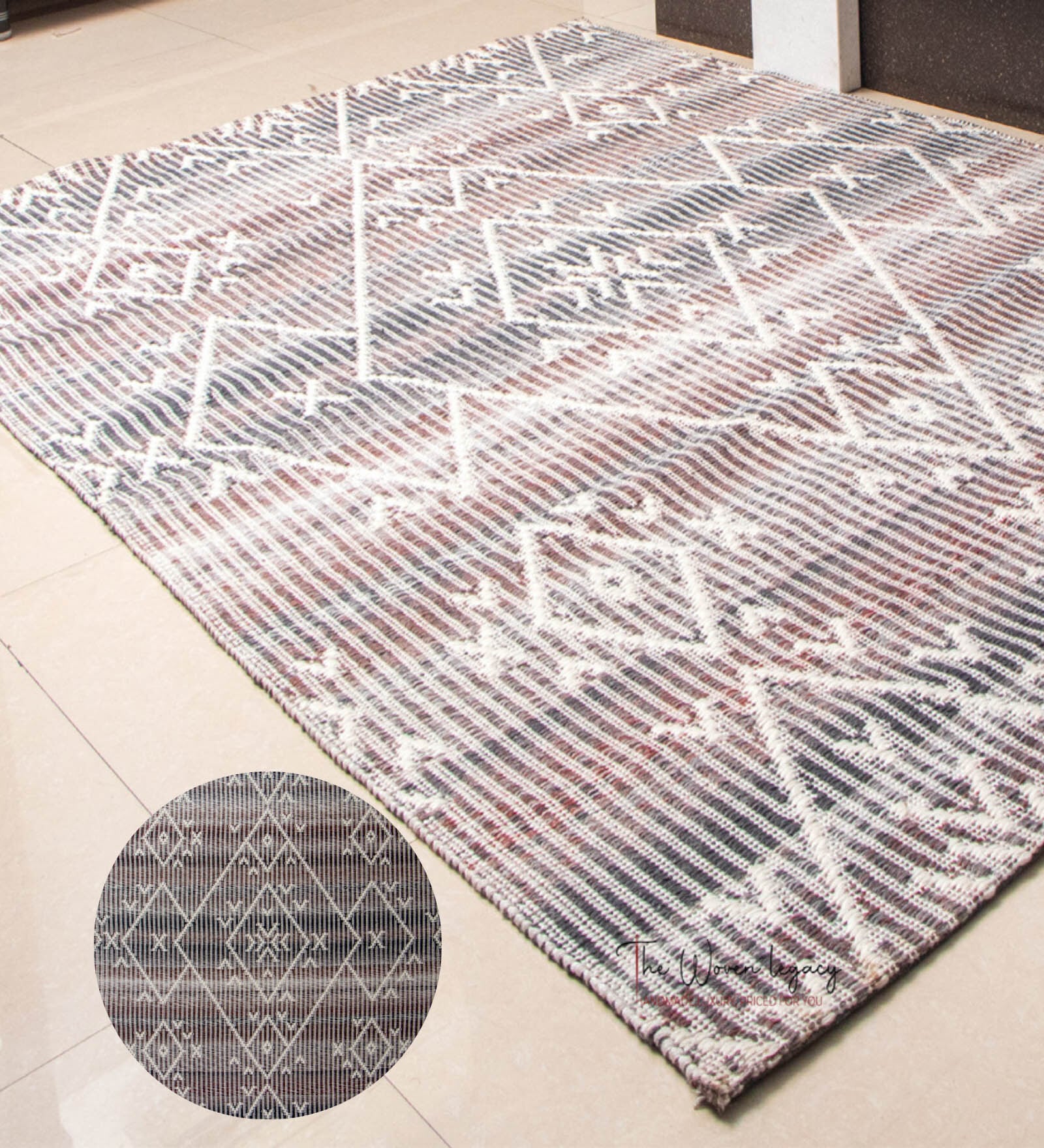 Grey Geometrical Pet 7X5 Feet Hand Tufted Carpet