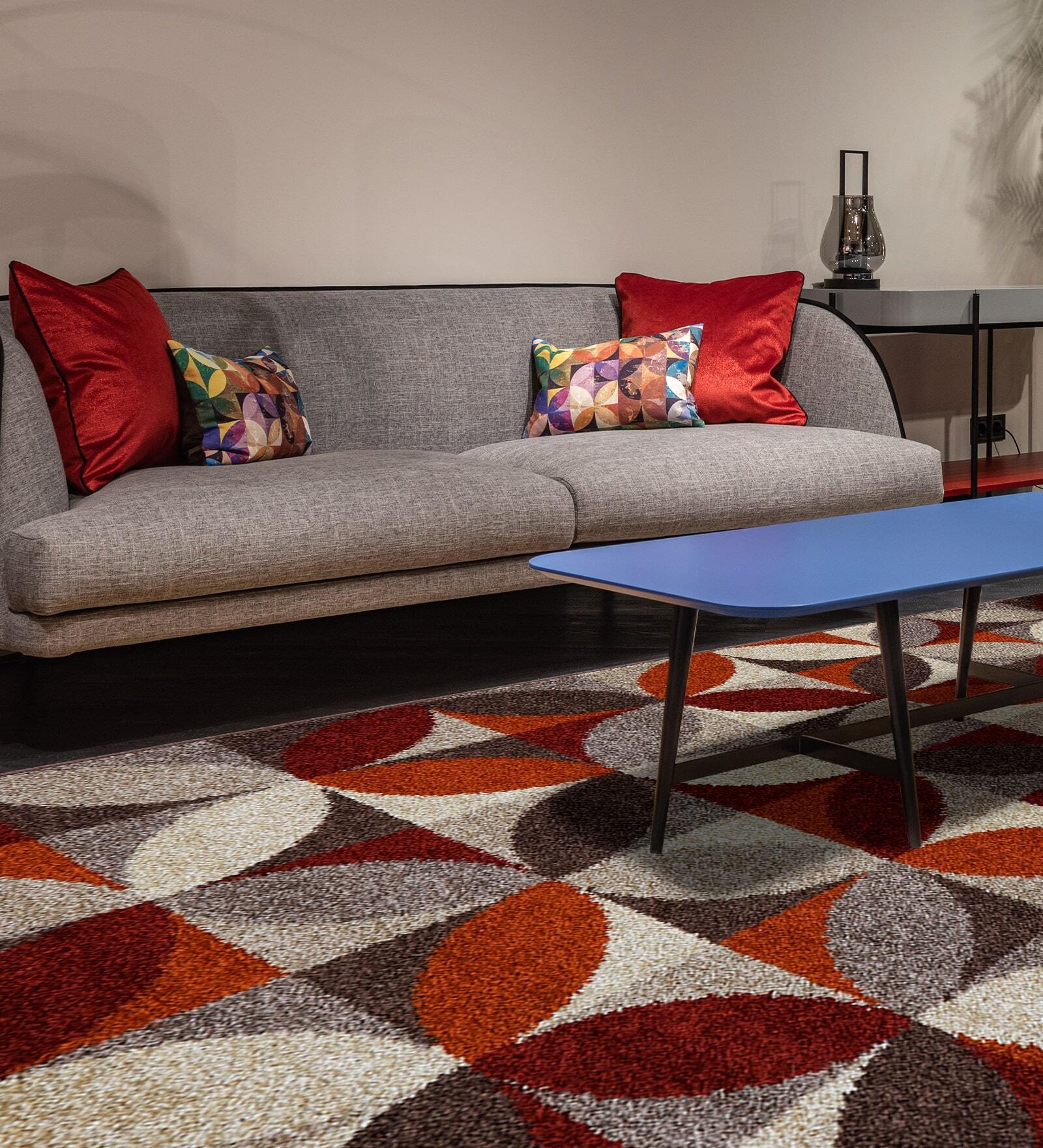 Grey Geometrical Polyester 6 x 9 Feet Machine Made Carpet