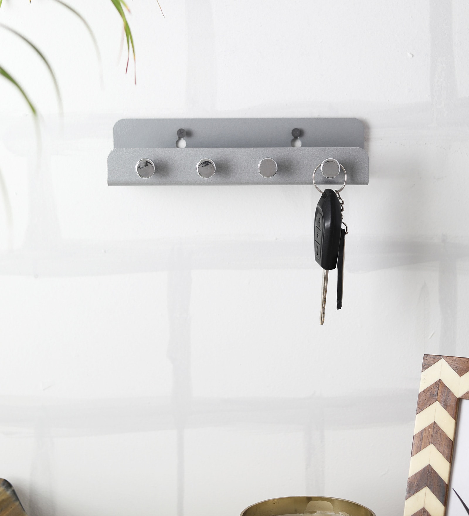 Grey Metal Keychain Organizer