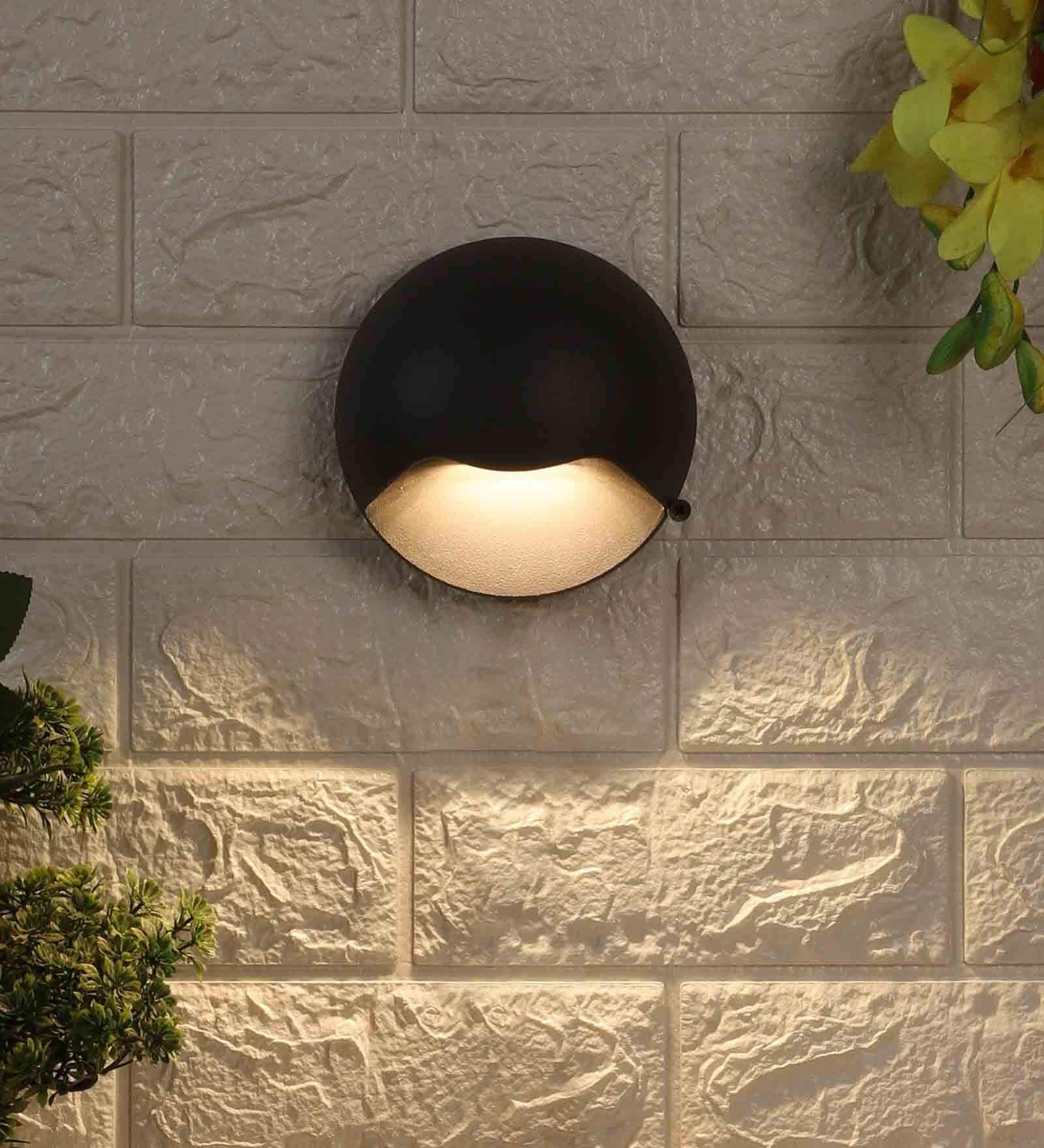 Urbain Grey Metal Outdoor Wall Light