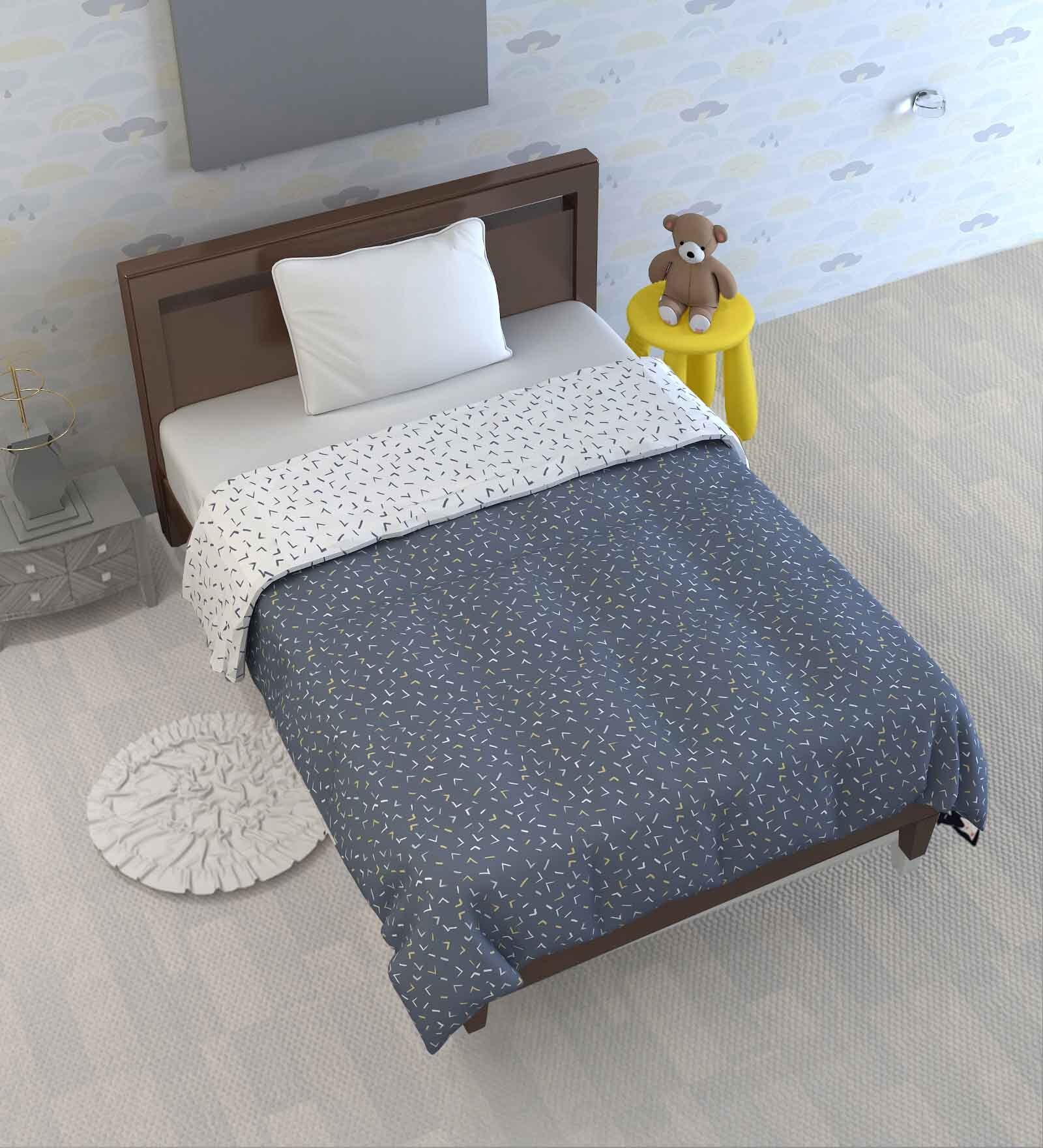 Grey Polyester Patterned 120 GSM Single Bed Kids Dohar