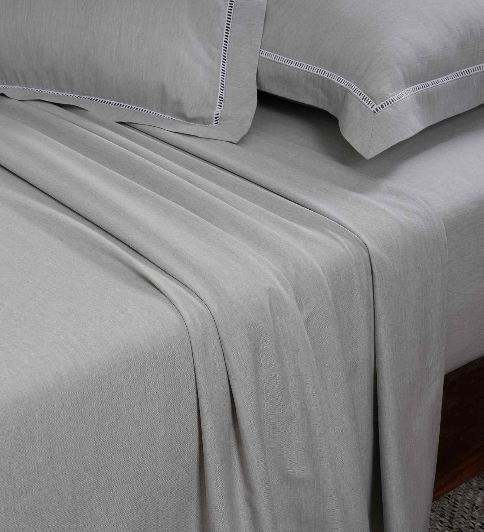 Grey Solid 300 TC Cotton King Size Bed Sheet with 2 Pillow Covers 24 Collection