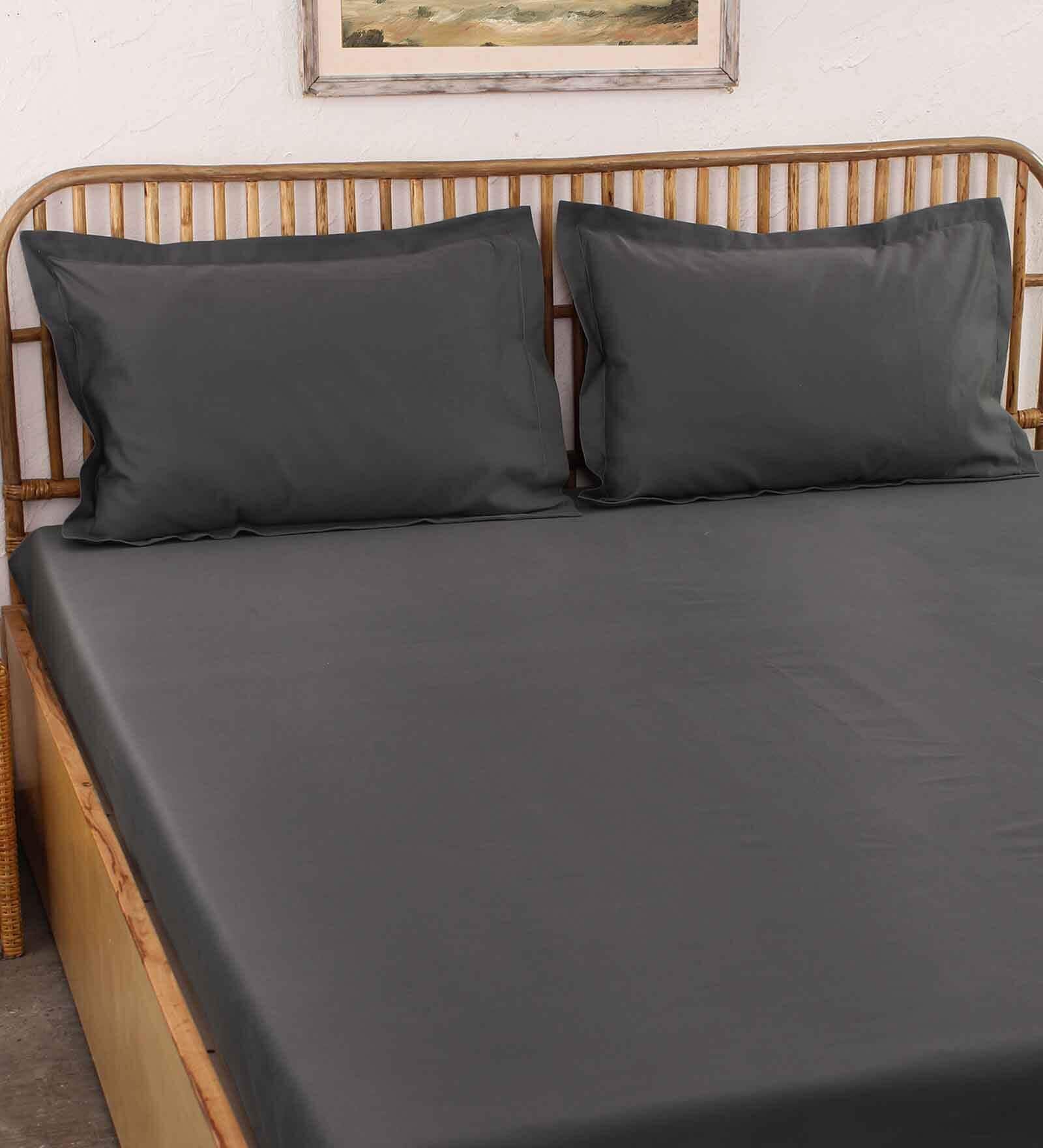 Grey Solid 600 TC Cotton 1 Double Bedcover with 2 Pillow cover