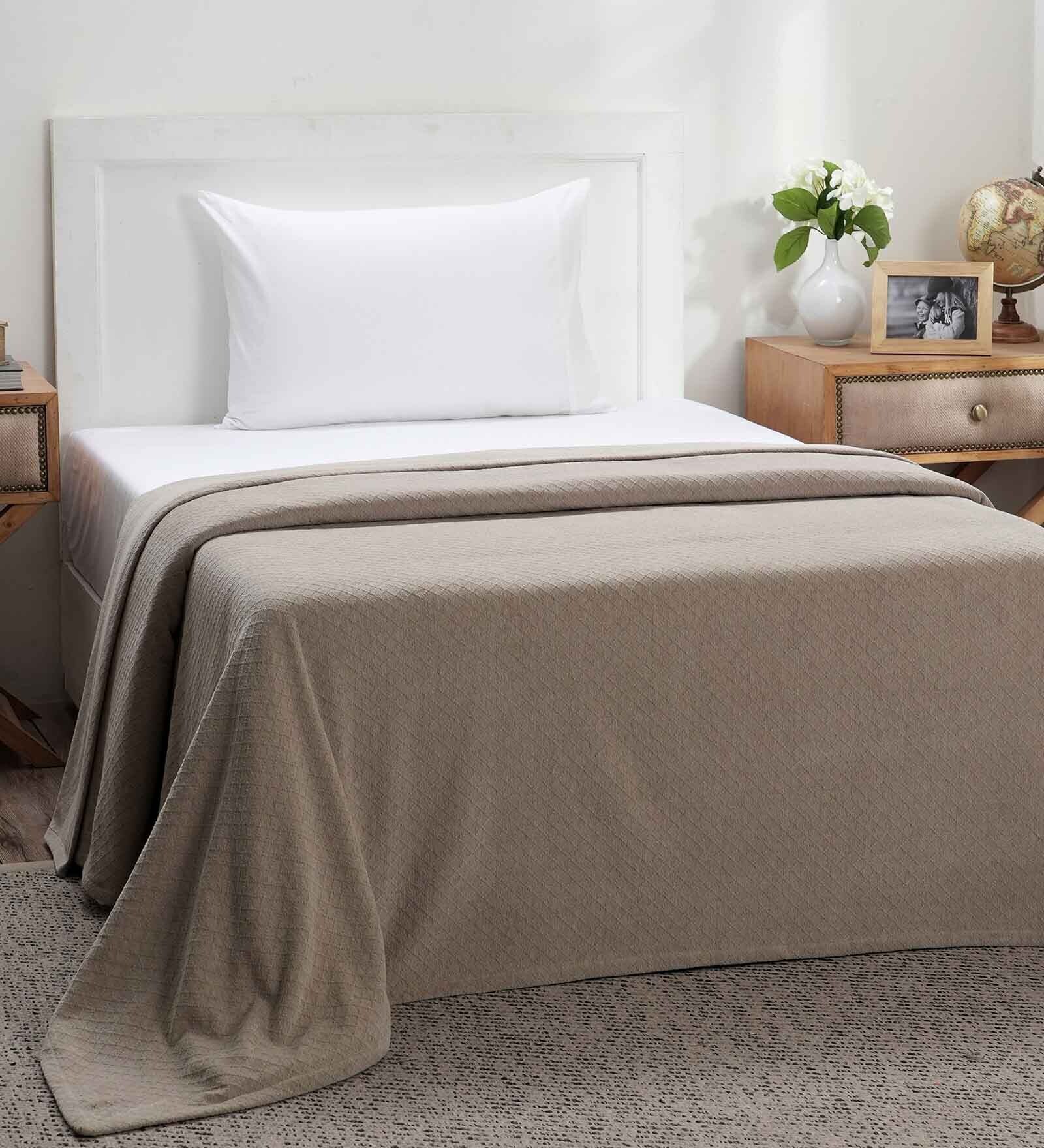 Grey Solid GSM 320 Cotton Single Bed Cover