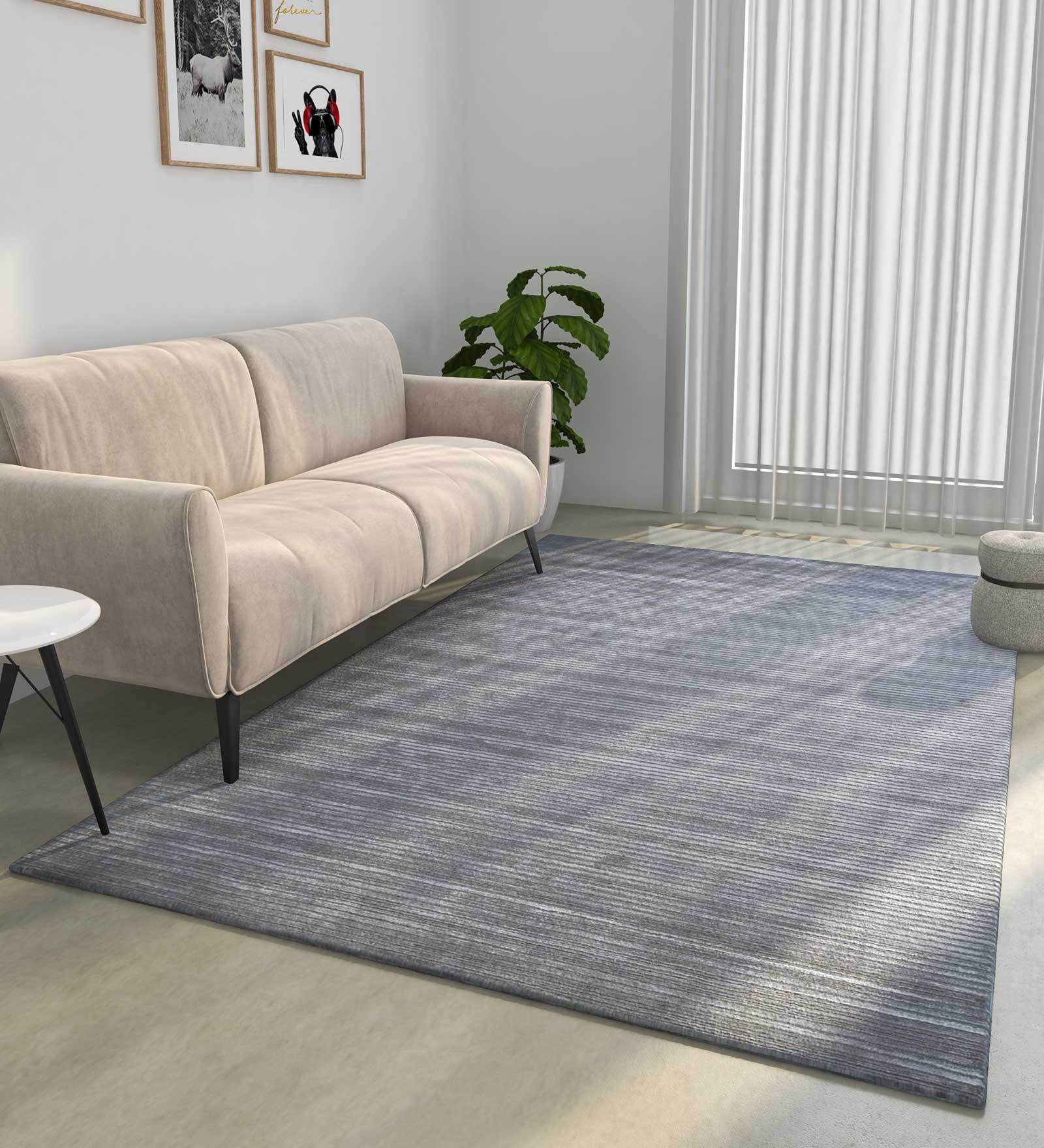 Grey Solid Wool 4 X 6 ft Hand Woven Carpet