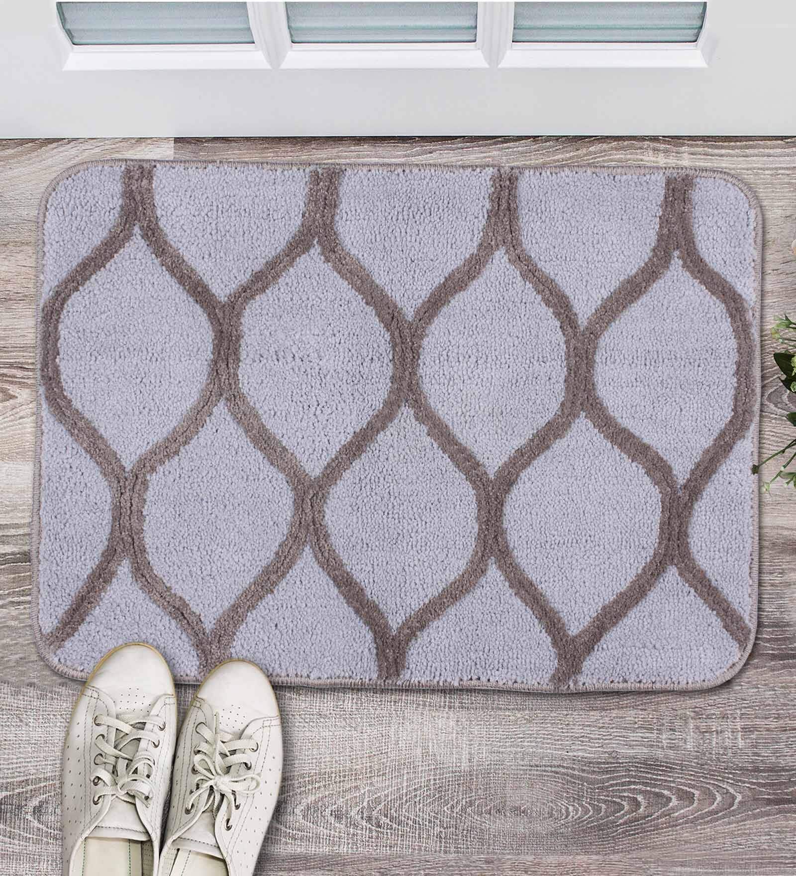 Grey Abstract Microfibre 26x18 Inches AntiSkid Bath Mat