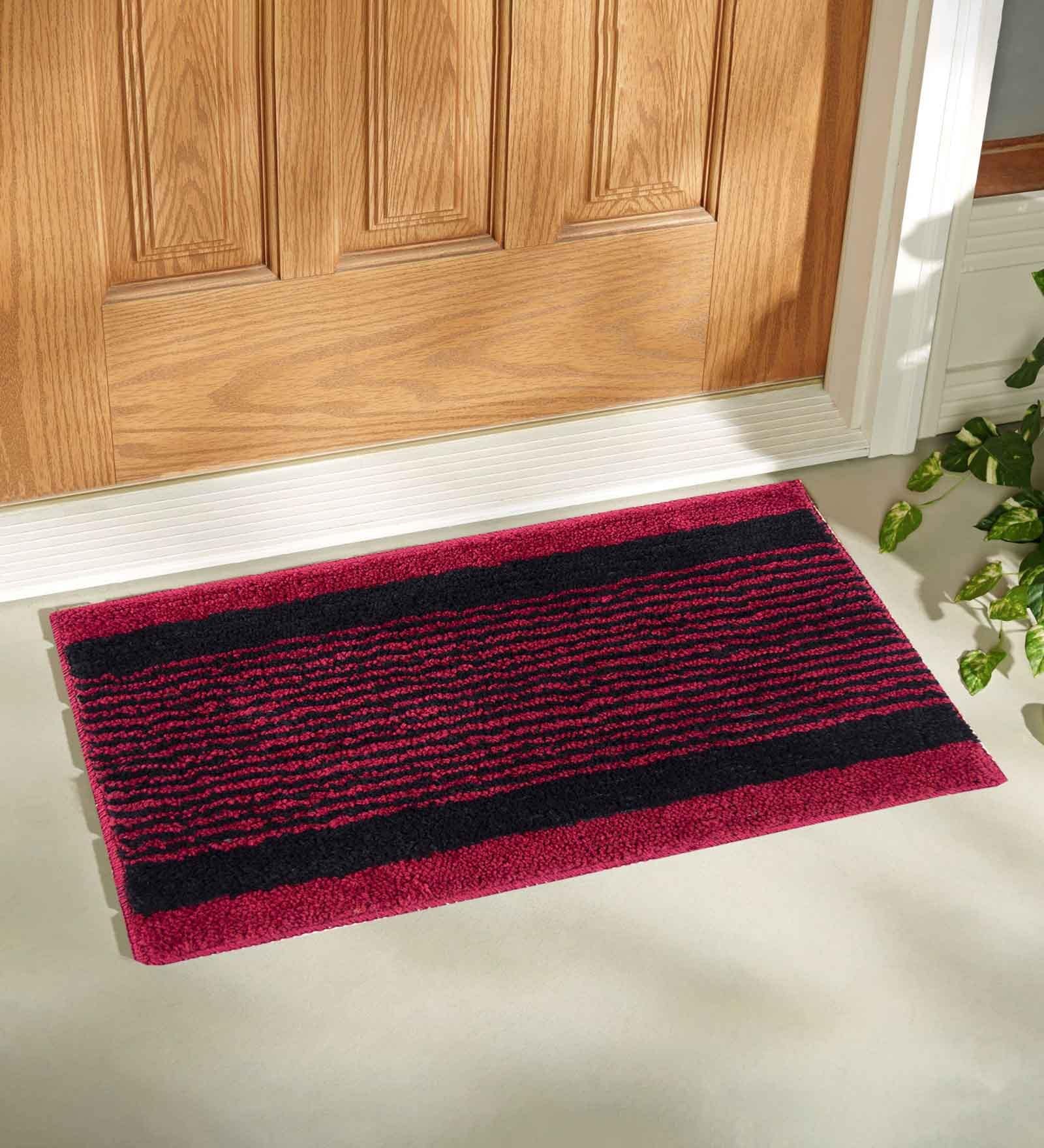 Red Striped Polyester Blend 21x13 Inches Antiskid Bath Mat (2Pcs)