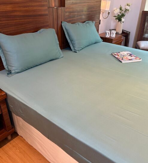 Green 100% Cotton Sateen Plain Double Fern Bedsheet with 2 Pillow Covers (Spring Summer 2025 Collection)