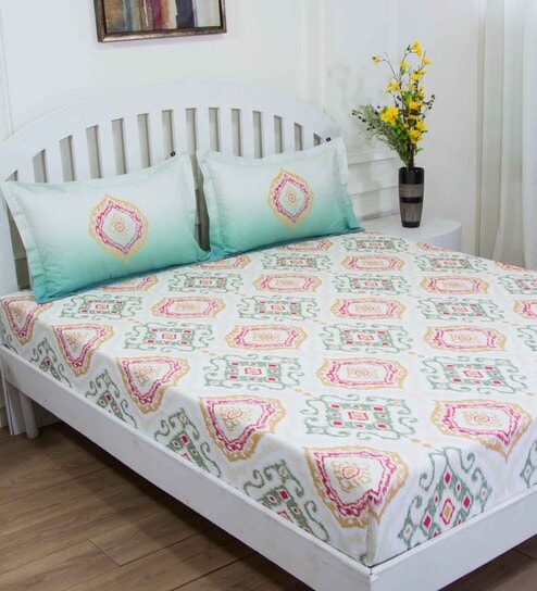 Green Traditional 144 TC Cotton Queen Sized Bed Sheets with 2 Pillow Covers by GM Fabrics