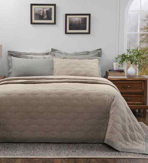 Green Cotton Solid 100 GSM Double Bed Quilt