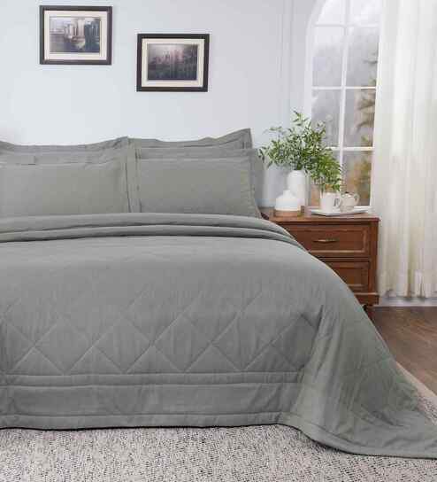 Green Cotton Solid 110 GSM Double Bed Quilt