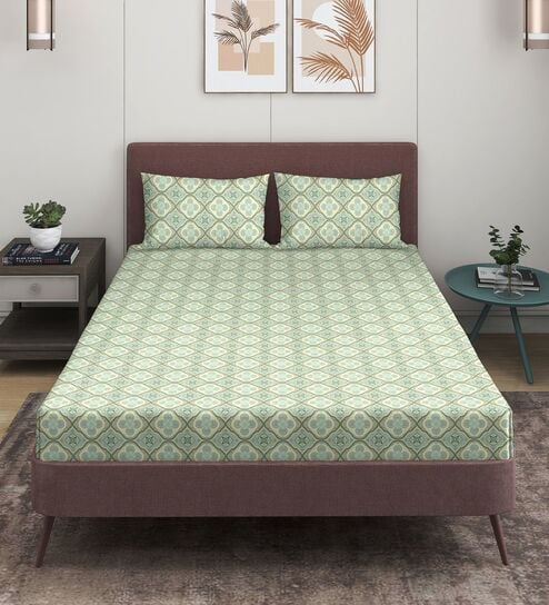 Green Glace Cotton Geometric Print Elastic Fitted King Bedsheet With 2 Pillow Covers