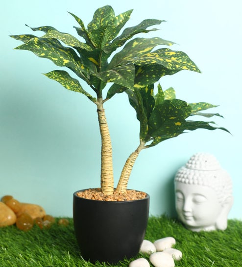 Green Polyester Artificial Plant With pot