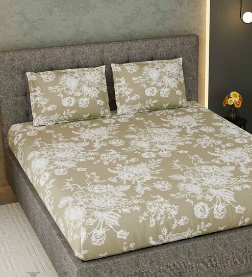 Green Solid 300 TC Cotton Double Bedsheet With 2 Pillow Covers  Collection by Jaipur Fabric