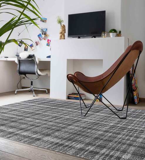 Grey Geometric 100% Wool 5 ft x 8 ft Hand Tufted Carpet by Saraswati Global