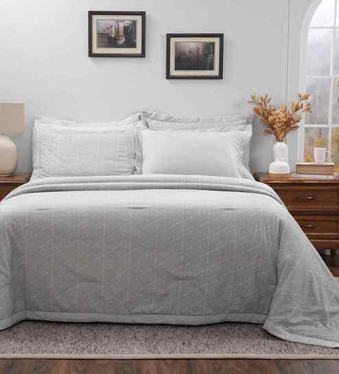 Grey Cotton Geometric Print 110 GSM Double Bed Quilt
