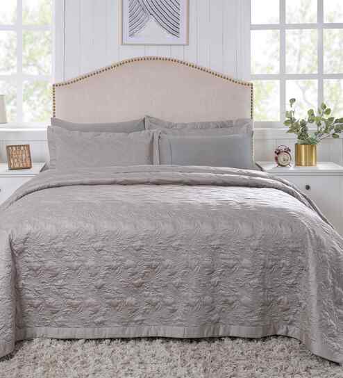 Grey Cotton Polyester Solid & Self Design 145 GSM Double Bed Quilt