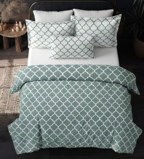 Green Cotton Pritned 300TC Super King Bedsheet with 2 Coordinate Pillow Covers