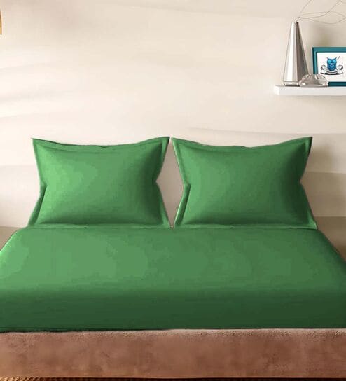 Green Cotton Solid 210TC Plain Super King Bedsheet with 2 Pillow Covers