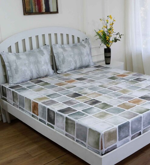 Grey Geometric 180 TC Cotton Queen Sized Bed Sheets with 2 Pillow Covers by GM Fabrics