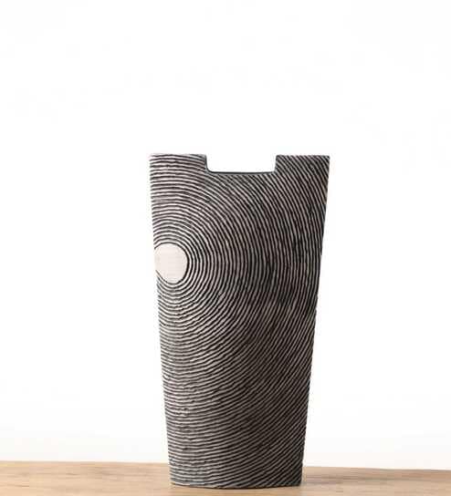 Grey Orira Resin Vase (Grey)