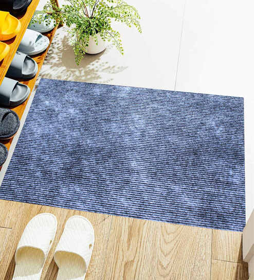 https://ii1.pepperfry.com/media/catalog/product/g/r/494x544/grey-solid-microfibre-24x16-inches-antiskid-door-mat-by-luxe-home-international-grey-solid-microfibr-heuxqd.jpg