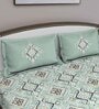 Green Traditional 180 TC Cotton Queen Sized Bed Sheets with 2 Pillow Covers