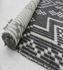 Grey Abstract Polyester 5 ft x 8 ft Machine Made Carpet