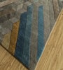 Grey Abstract Wool and Viscose 5 ft X 8 ft Hand Tufted Rectangle Carpet
