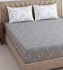 Grey Geometric 400 TC Cotton Superking Size Fitted Bedsheet With 2 Pillow Covers