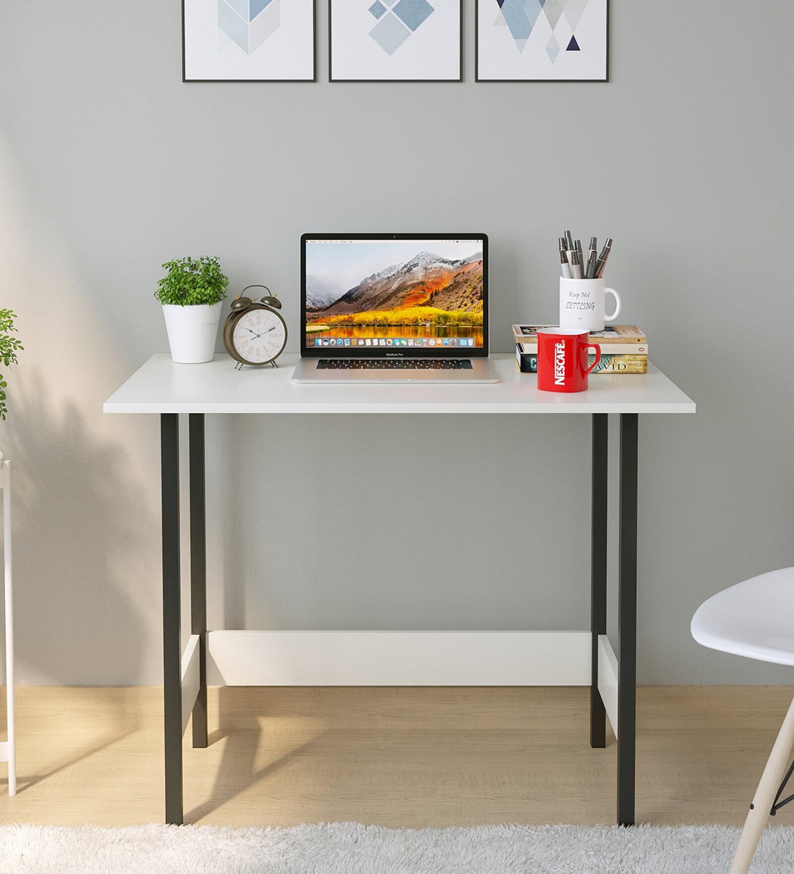 Gustowe Small Writing Table in White Finish