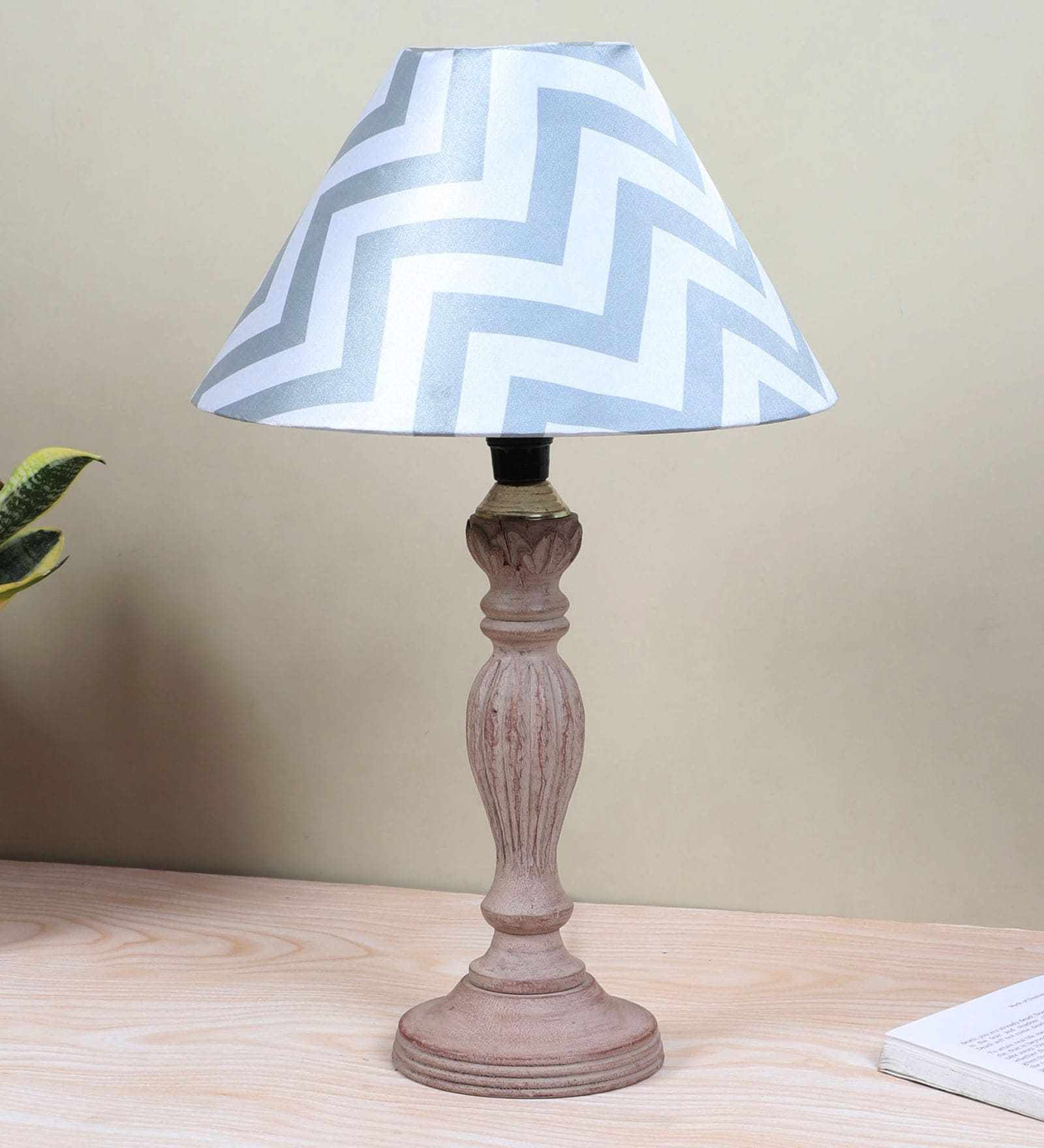 Hand Carved Classic Mangowood Table Lamp With Maze Print Satin Shade