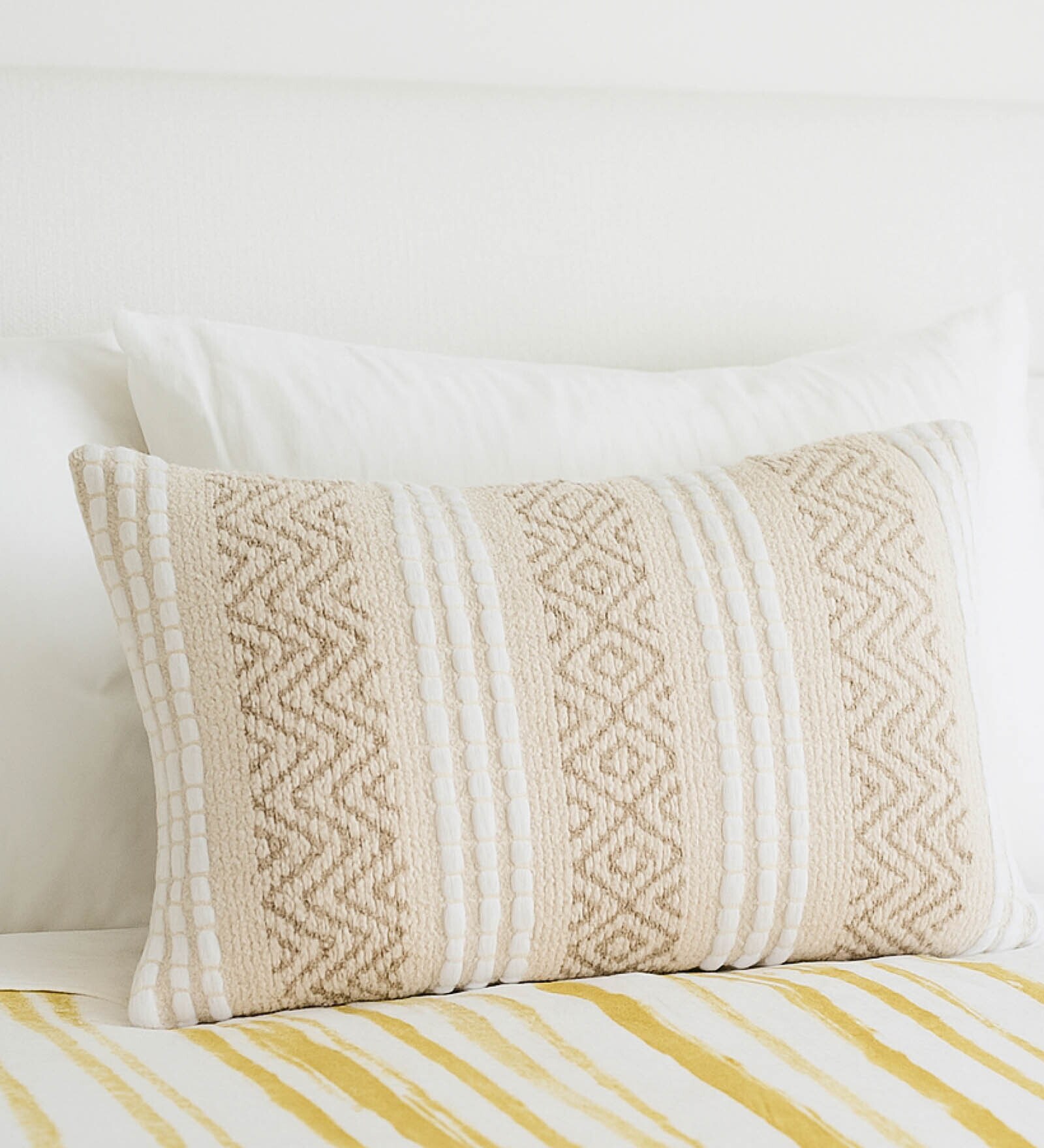 Handmade Cushion Cover for Home Decoration, Sofa, and Bedroom