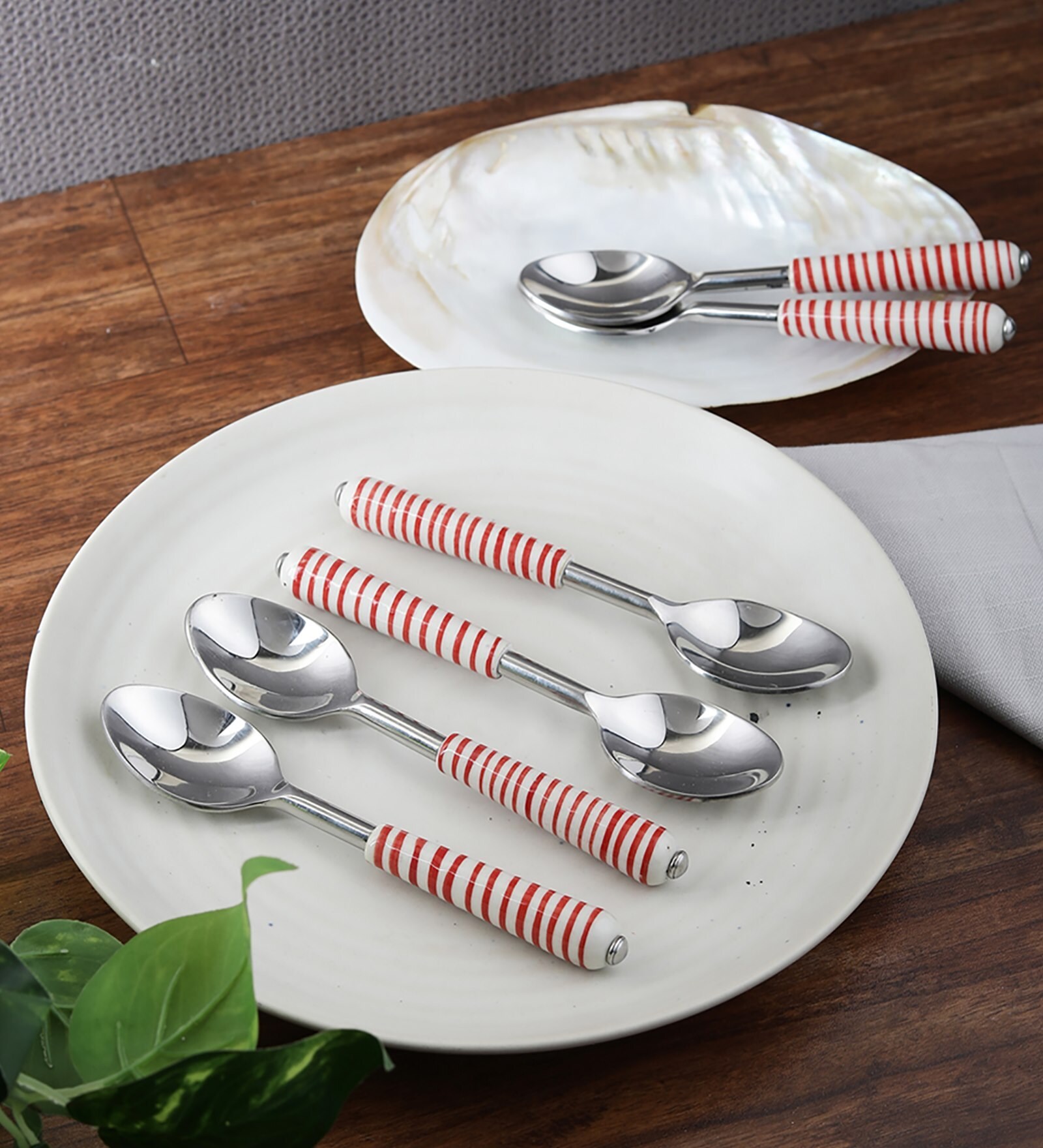 Buy Stainless Steel Handmade Spiral Spoons Set of 6 by VarEesha at 100