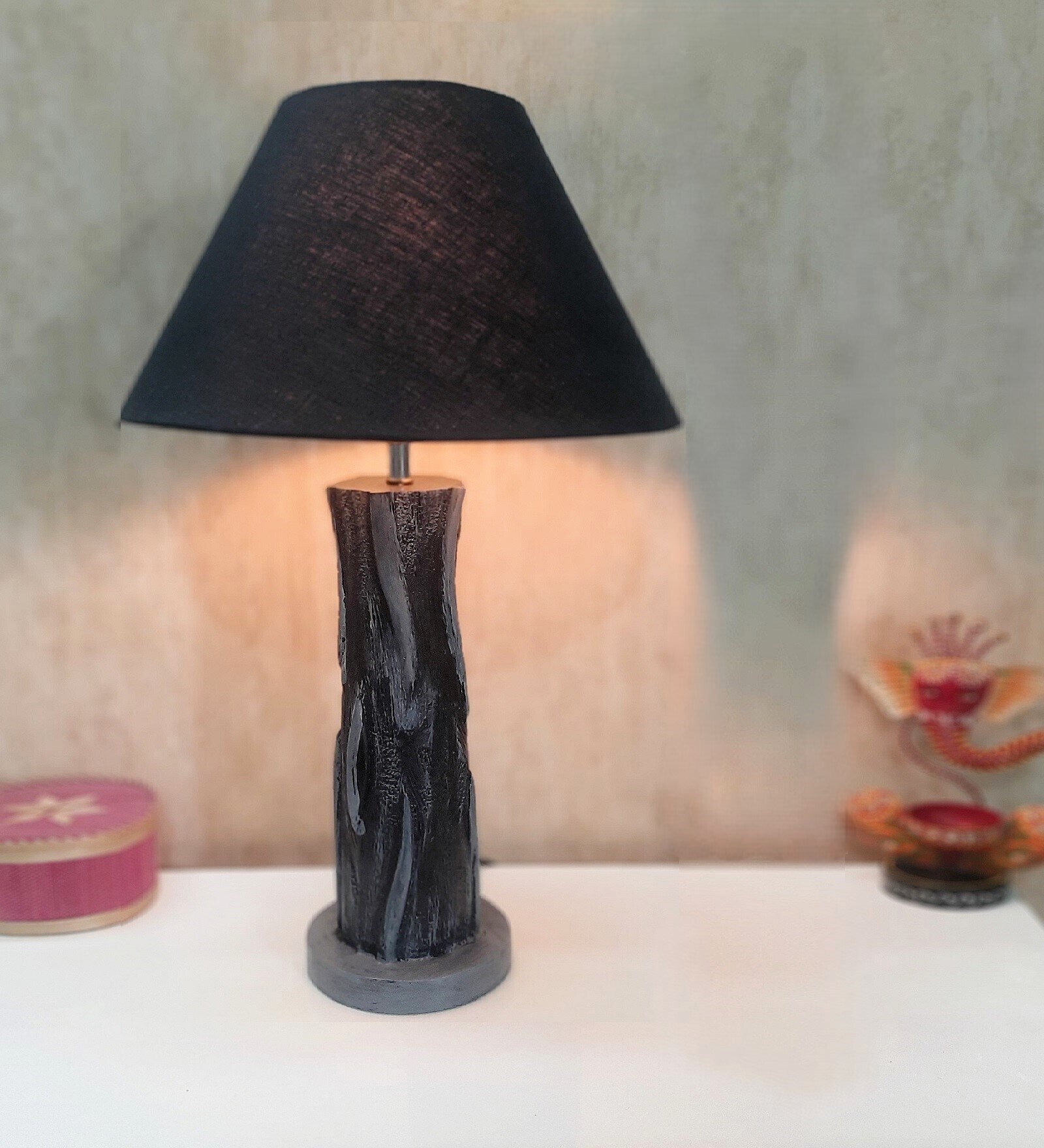 Handmade Vase Design Distress Rustic Tree Log Finish Wooden Lamp with Cotton Shade (Grey & Black)