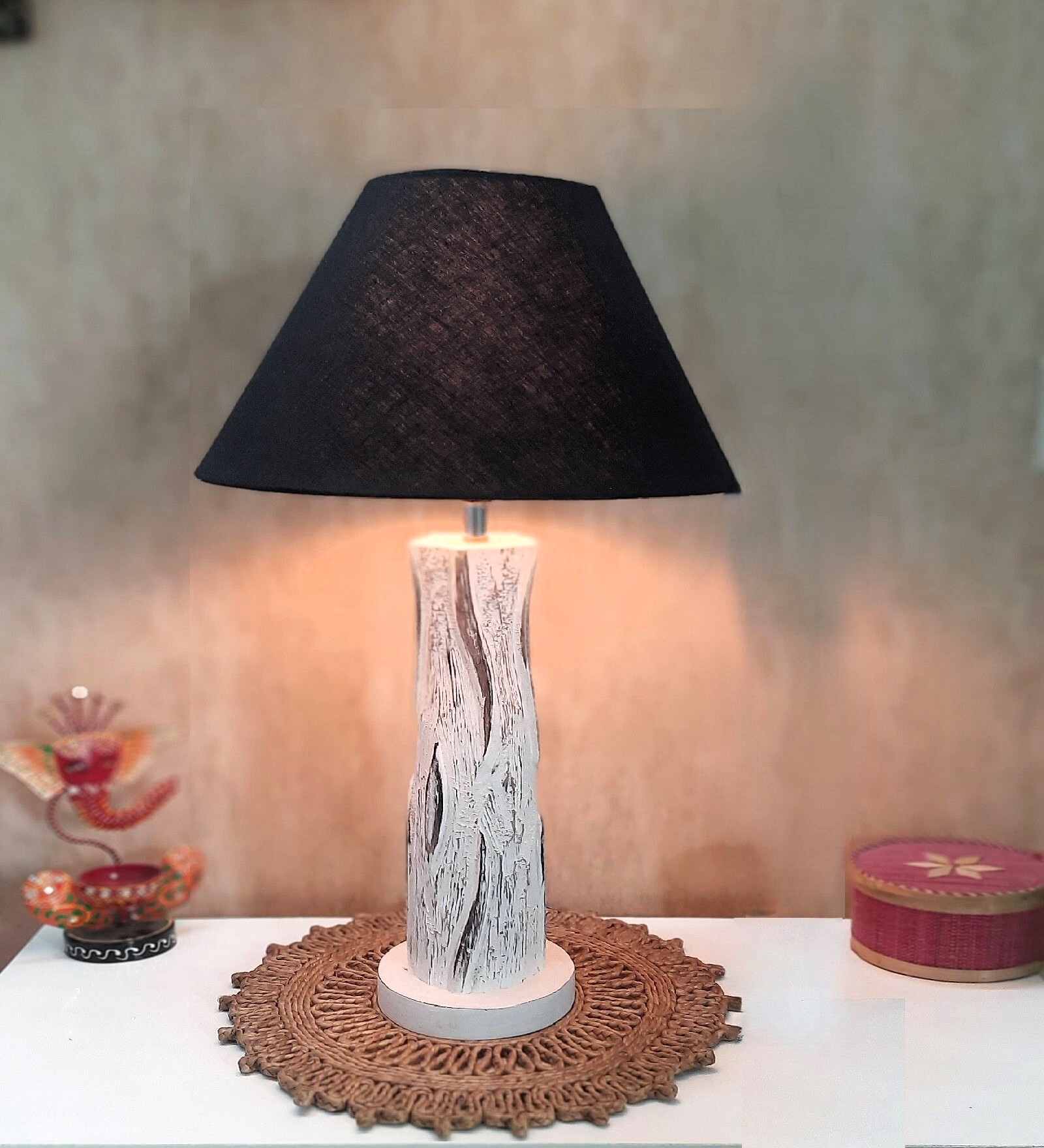 Handmade Vase Design Distress Rustic Tree Log Finish Wooden Lamp with Cotton Shade (White & Black)