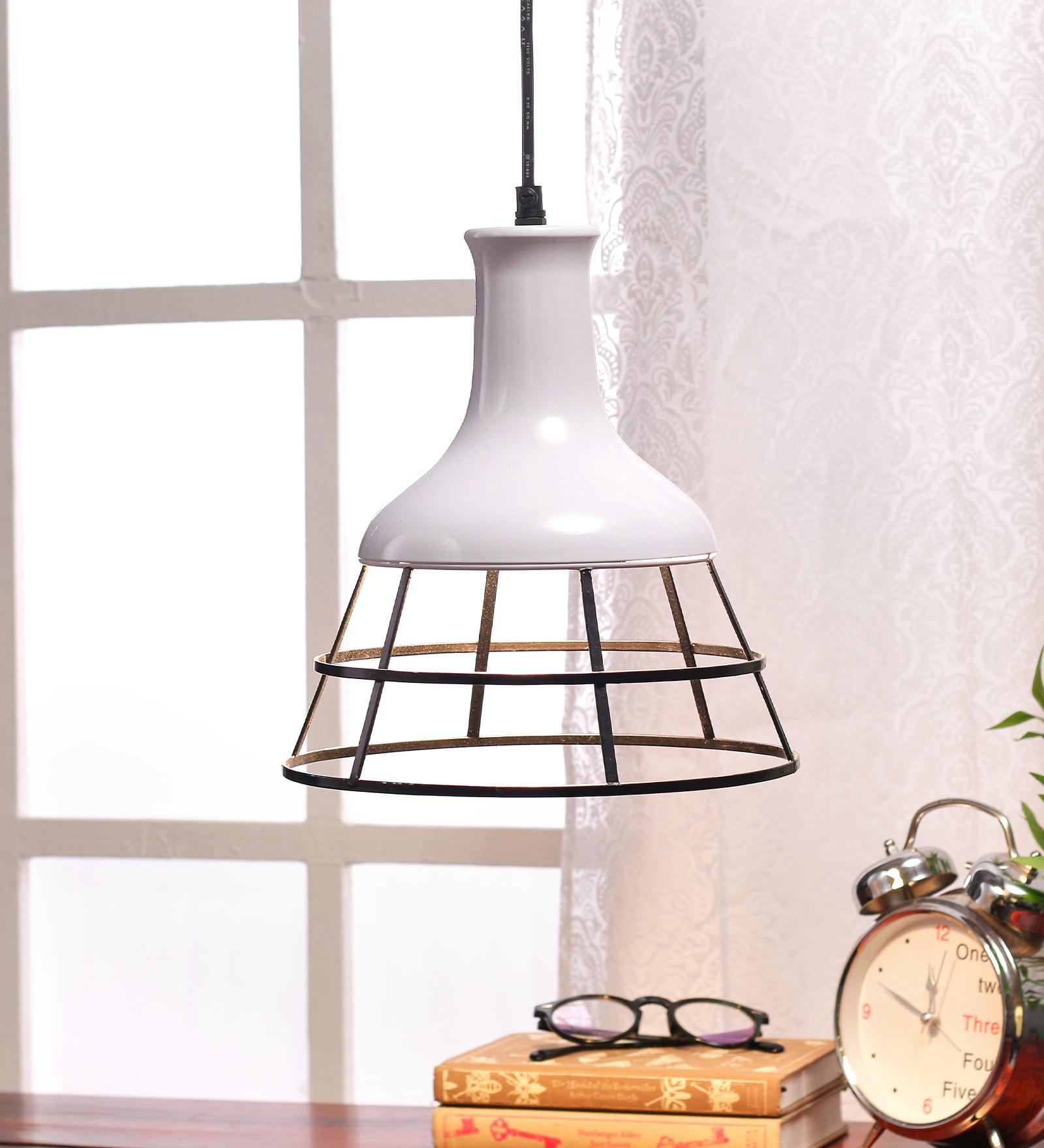 Masion Las White Metal Hanging Light