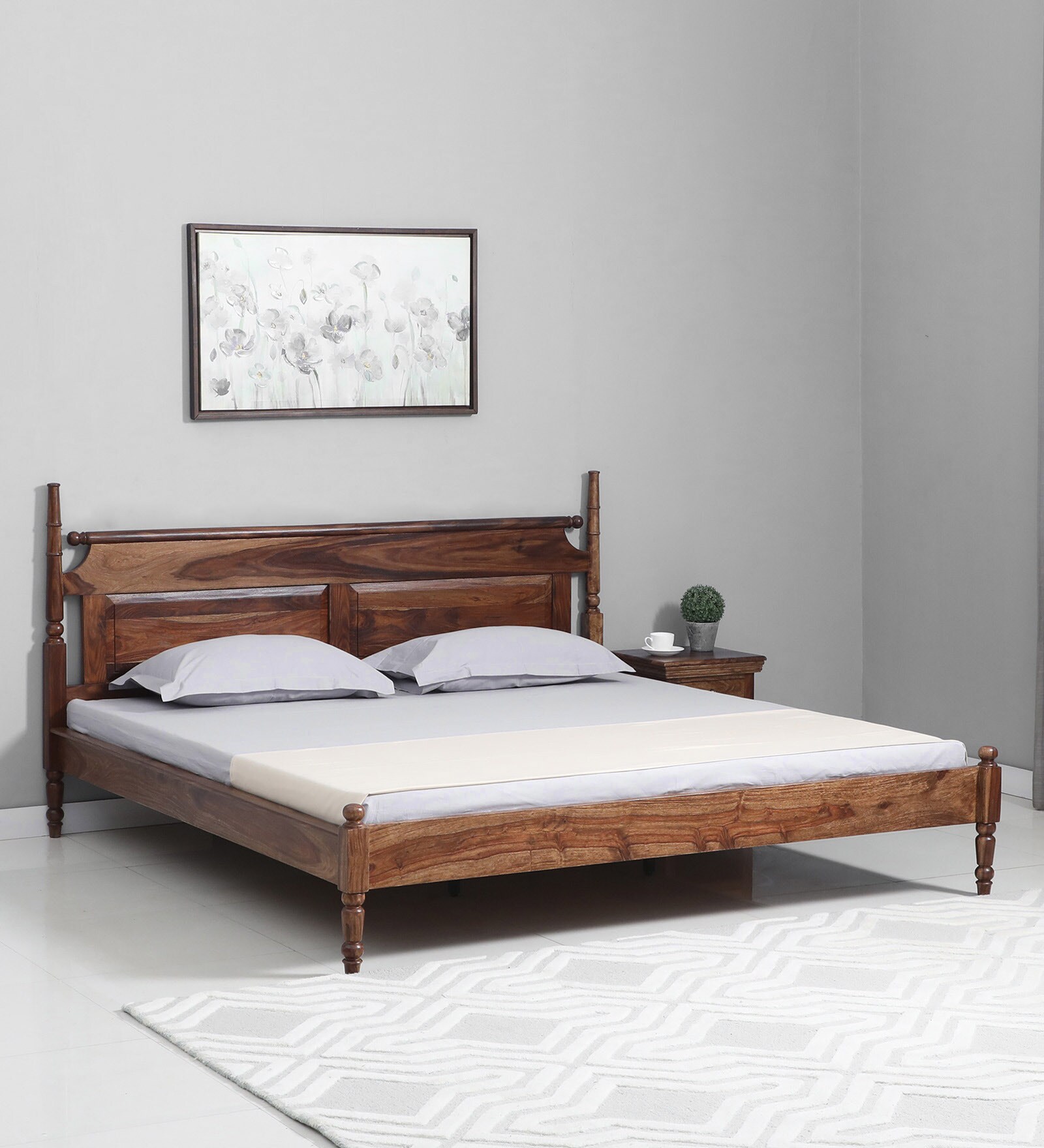 Buy Harleston Sheesham Wood Queen Size Bed In Scratch Resistant 