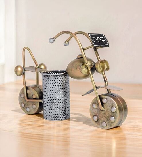 Handcrafted Bullet Copper Iron Pen
Stand