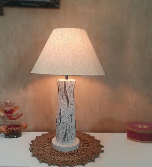 Handmade Vase Design Distress Rustic Tree Log Finish Wooden Lamp with Cotton Shade (White & Beige)