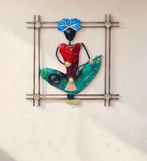 Handpainted Musician Red & Green Metal Wall Hanging Wall Art