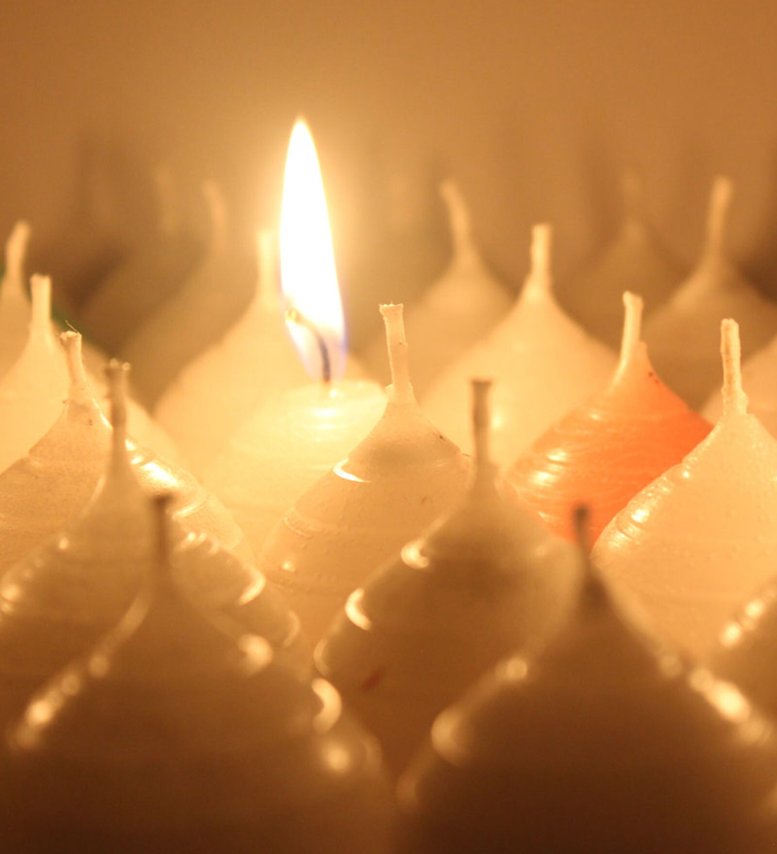 Buy Hd Candles Combo Asorted Aroma Set of 60 Scented Candles by Earthen