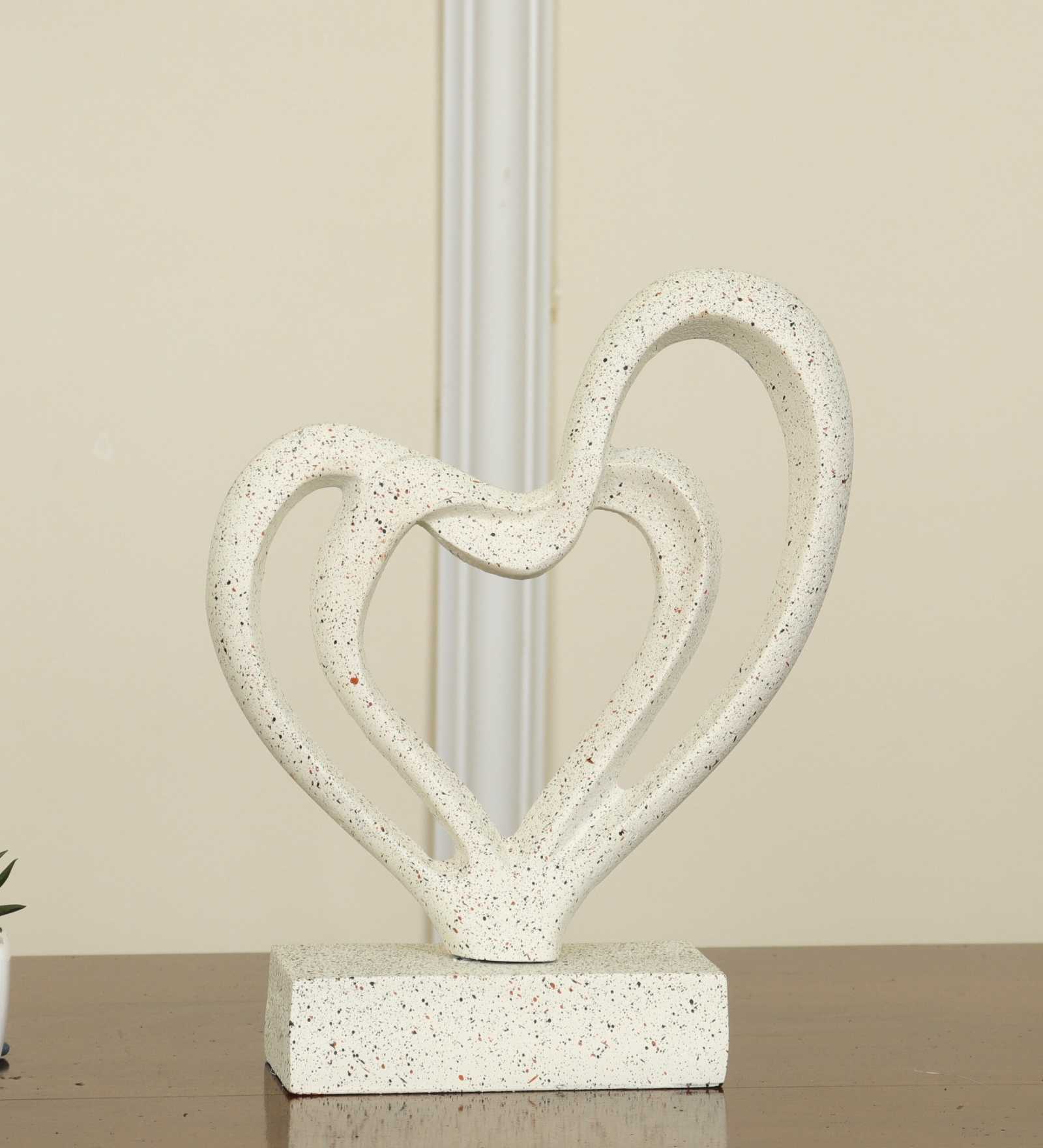 Heart Within Heart Resin Artifact (White) Heart Within Heart Resin Artifact (White)