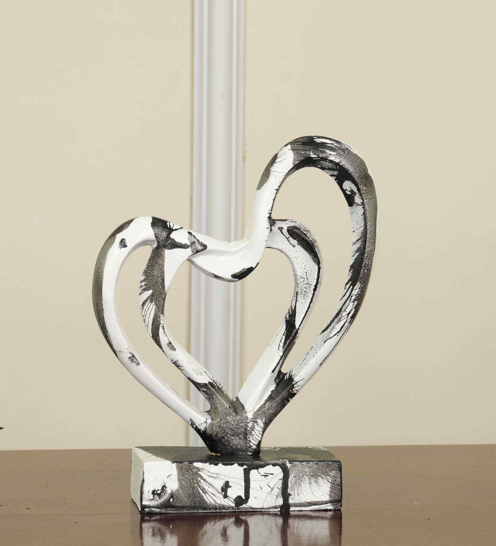 Heart Within Heart Resin Artifact (White) Heart Within Heart Resin Artifact (White)