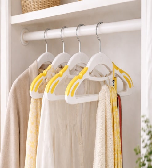 Heavy-Duty Anti-Slip Plastic Hangers Set of 5 - Assorted